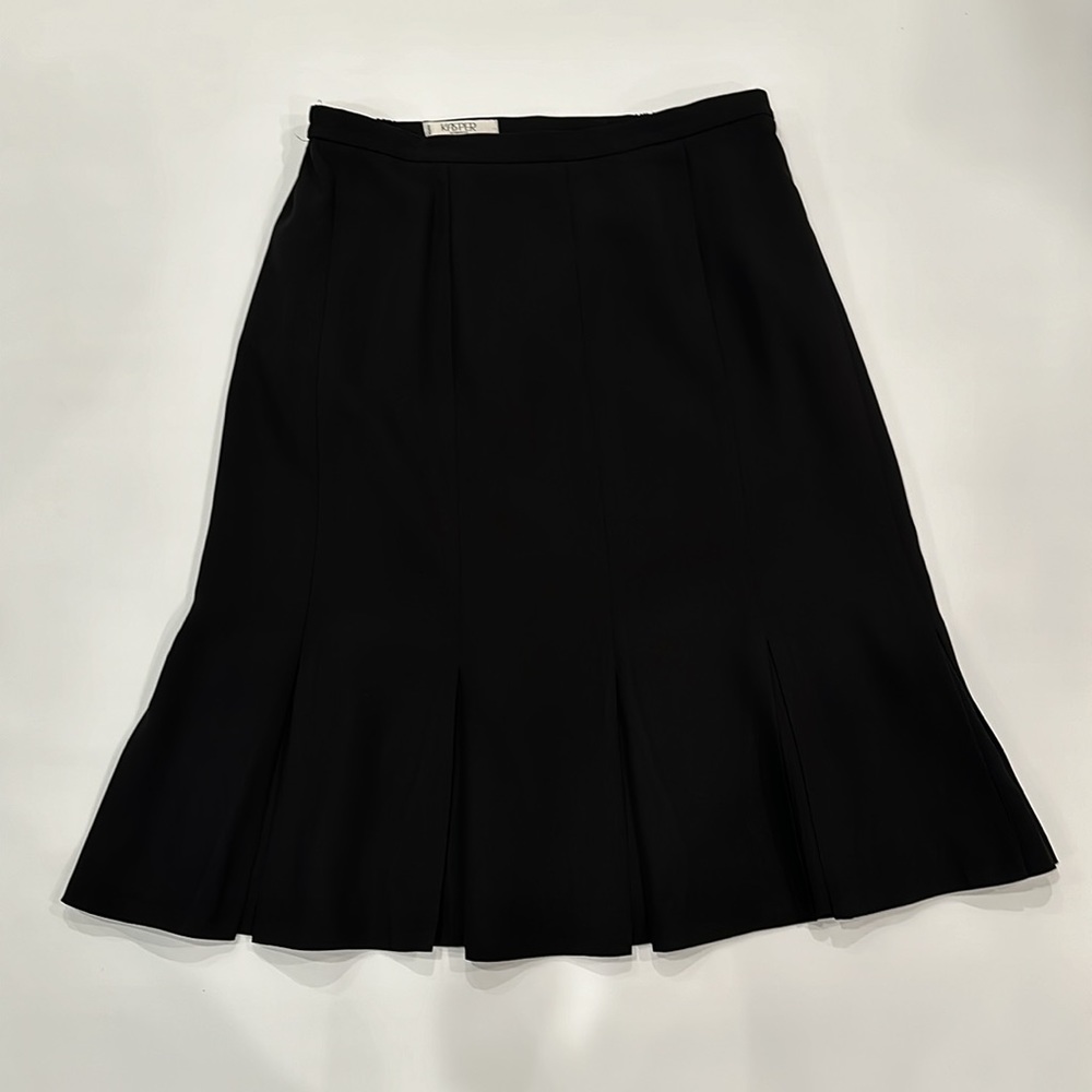Kasper black skirt - size 14W